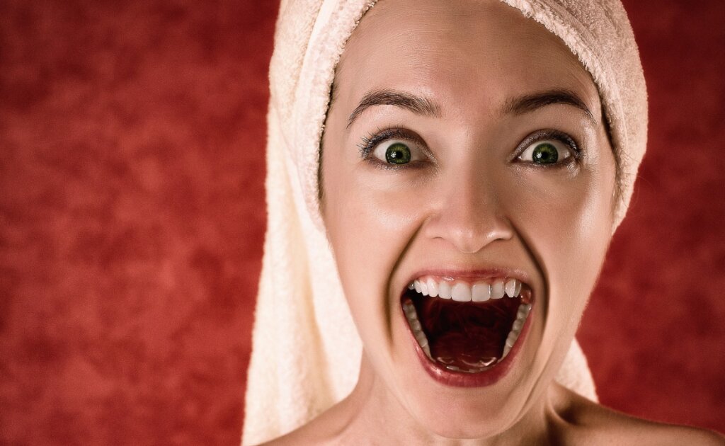 How to Infuse More Joy and Excitement into Your Everyday Life - Femme Coach article featured image