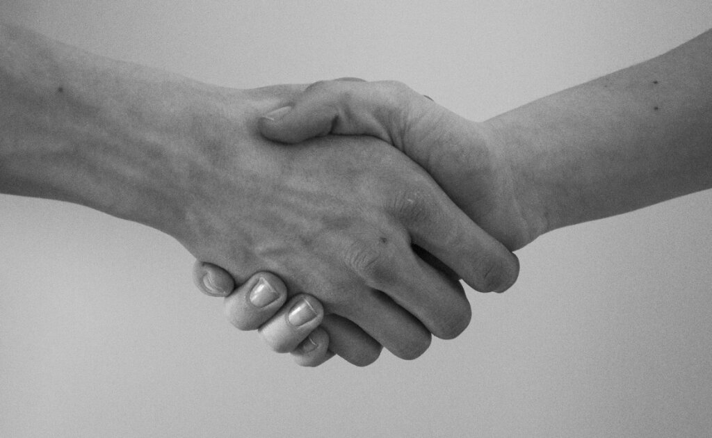 5 Reasons to Consider Asking for a Prenuptial Agreement - Femme Coach article featured image