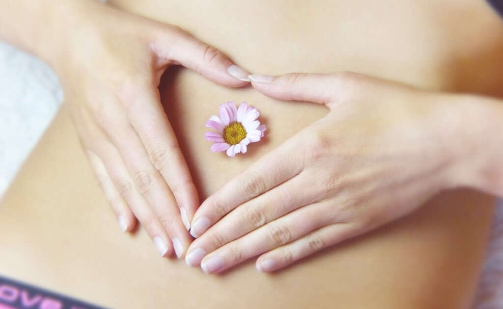 How Ditching Diets Can Lead to Empowerment - Femme Coach article featured image