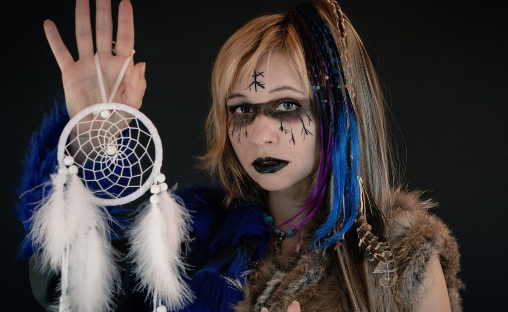 How Fruit, a Shaman and Reiki Saved My Life - Femme Coach article featured image