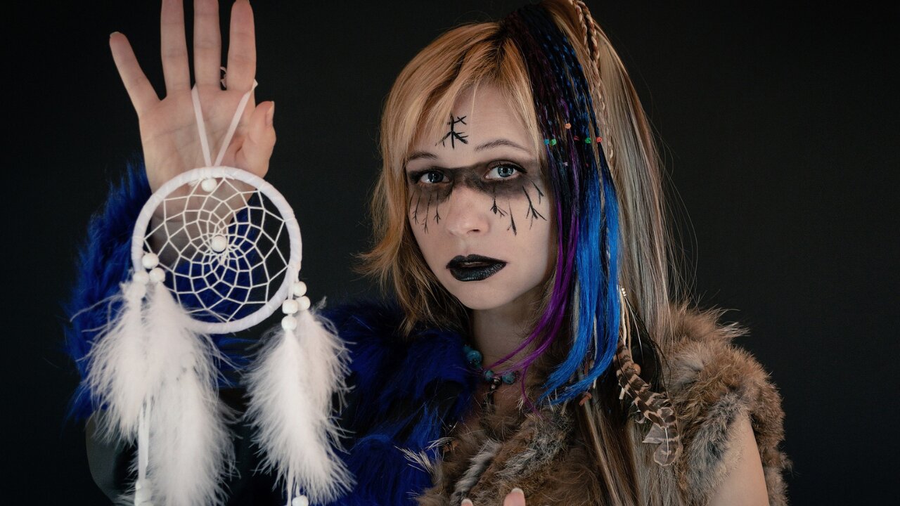 How Fruit, a Shaman and Reiki Saved My Life - Femme Coach article featured image