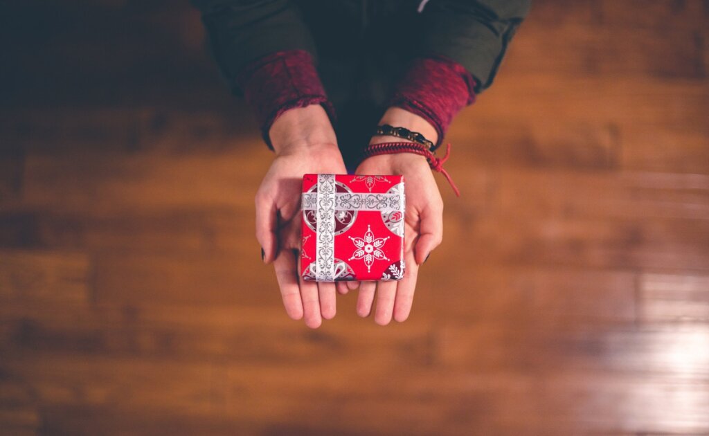 Could GIVING Be Your Most Selfish Trait? - Femme Coach article featured image