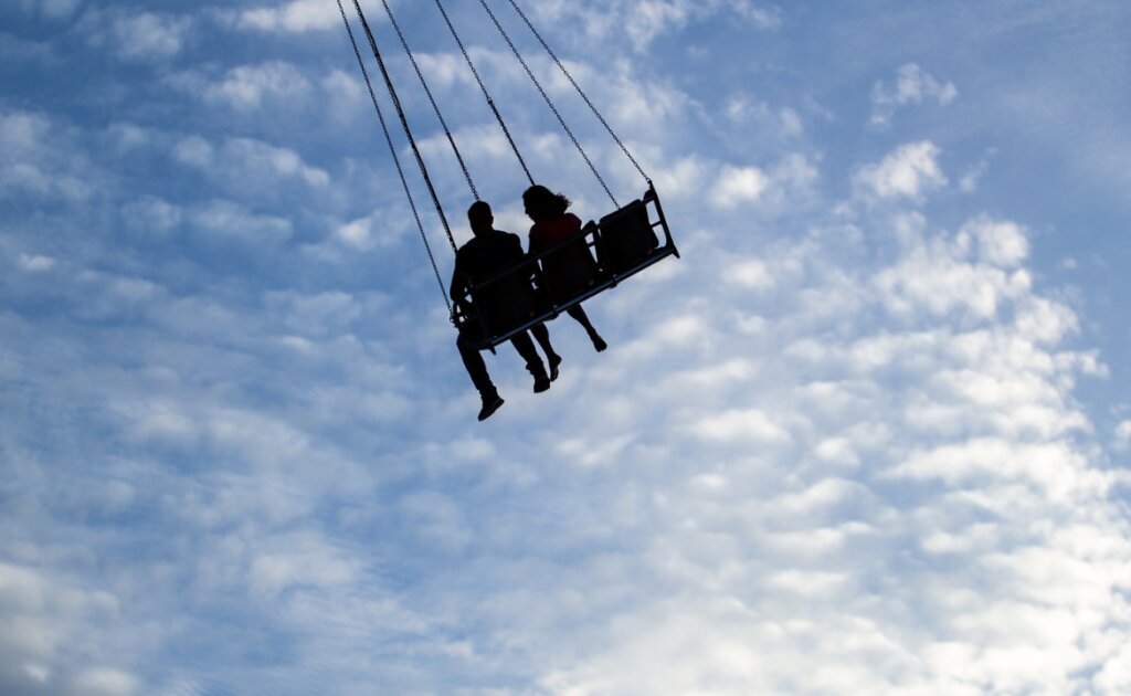 Staying Spiritually Centered While Dating in the Modern Age - Femme Coach article featured image