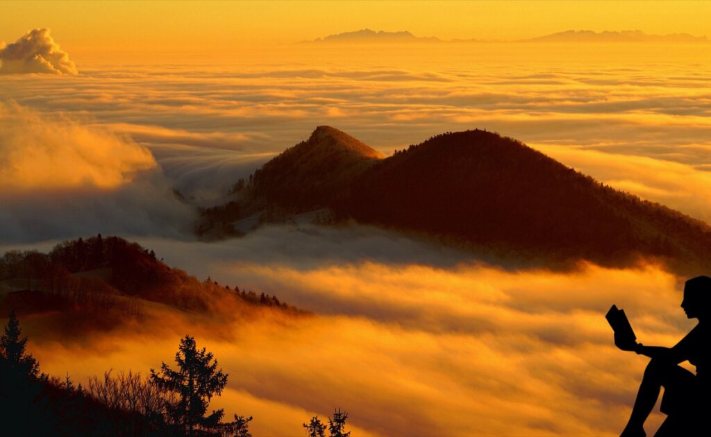 Introverts: How to be Heard in a Sea of Noisy Extroverts - Femme Coach article featured image