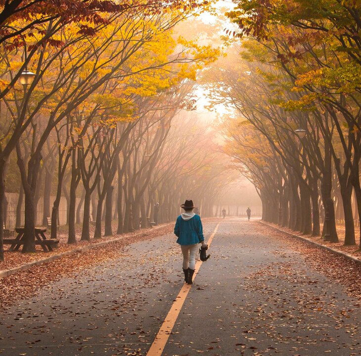 When is the Right Time to Walk Away From a Relationship? - Femme Coach article featured image