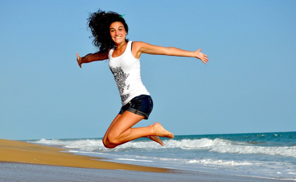 How to Manifest What You Want in Life and Love - Femme Coach article featured image