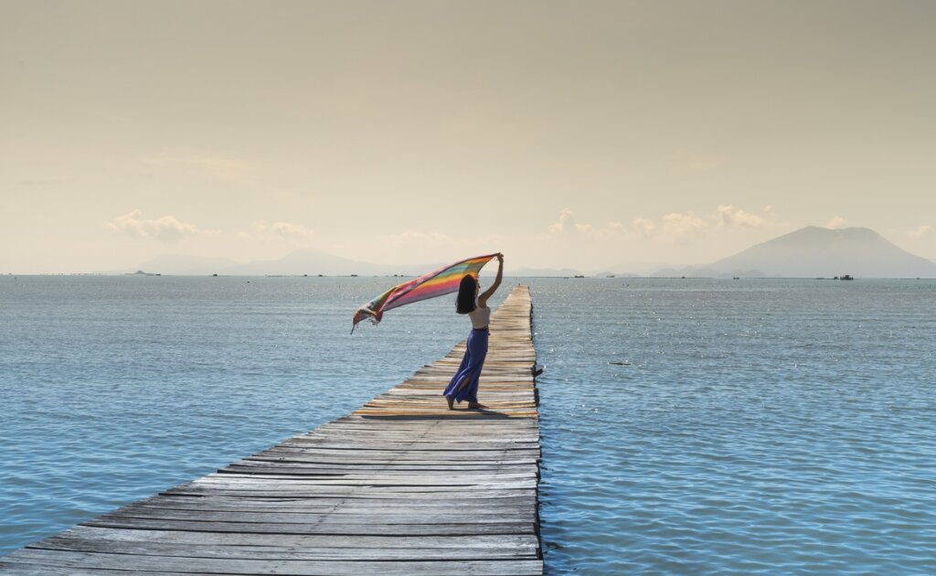 How to Get Through the Holiday like a Goddess - Femme Coach article featured image