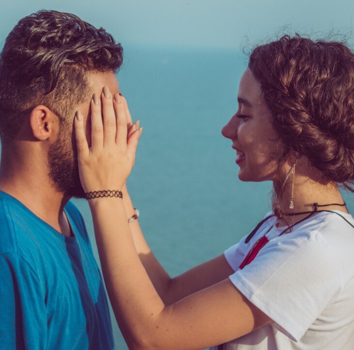 How to Heal from a Fear of Abandonment in Relationships - Femme Coach article featured image