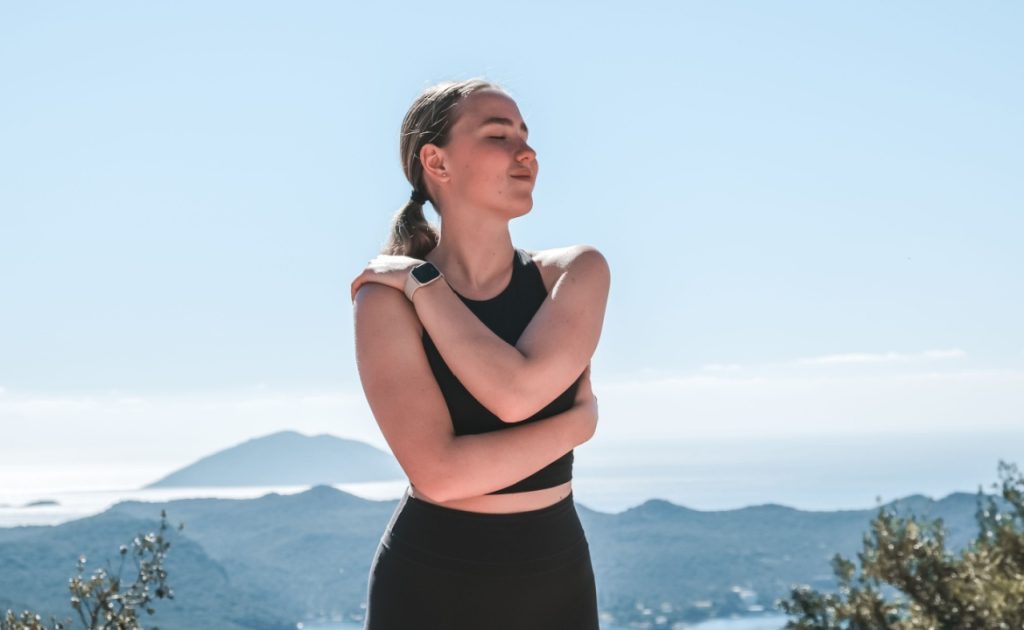 4 Supportive Tools to Boost Your Self-Worth - Femme Coach article featured image