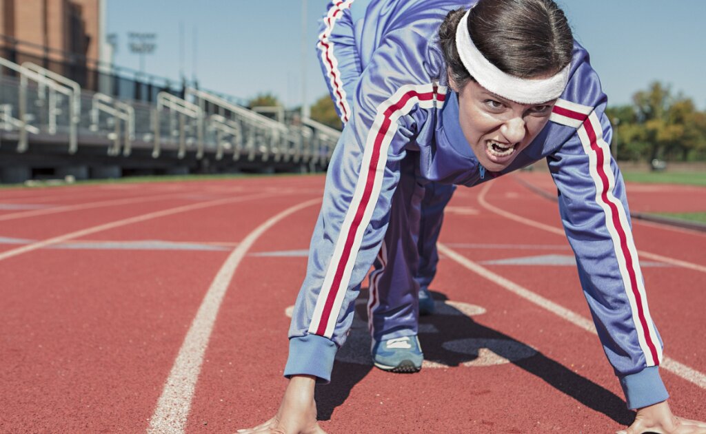 7 Ways to Start Feeling Good About Yourself - Femme Coach article featured image